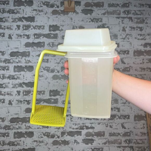 Tupperware | vintage pickle container plastic - Picture 2 of 6